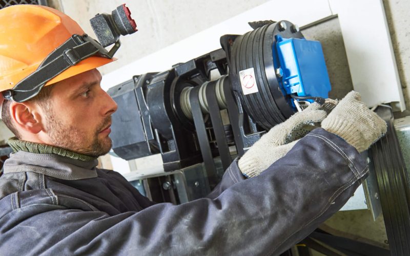 replacing-and-repairing-industrial-elevators